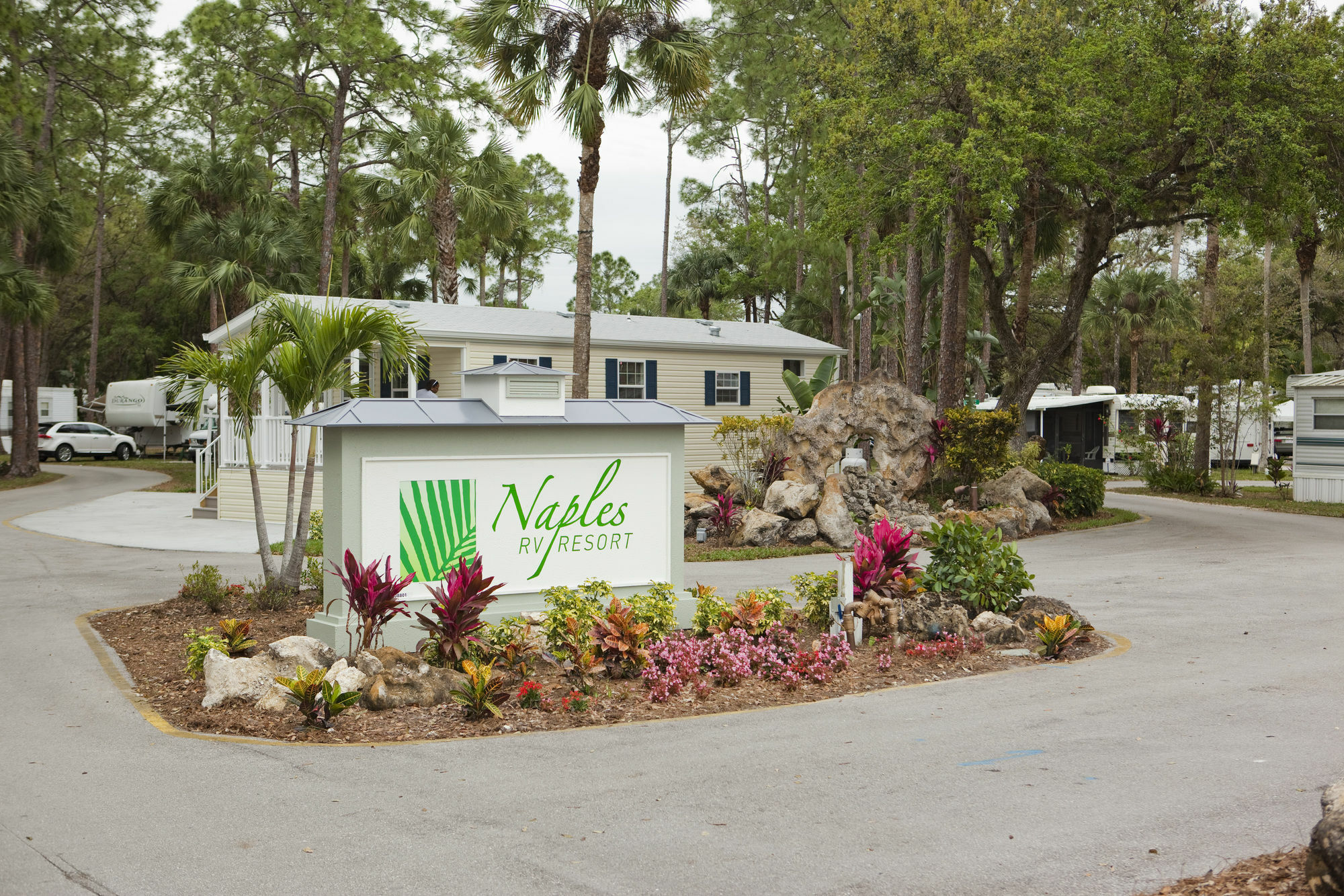 Naples Rv Resort Naples Manor Exterior photo